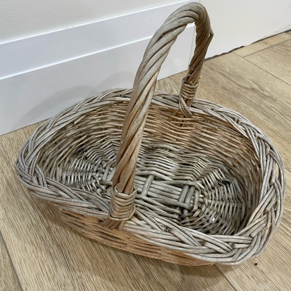 Miscellaneous Wedding Items - Picture 5 of 7